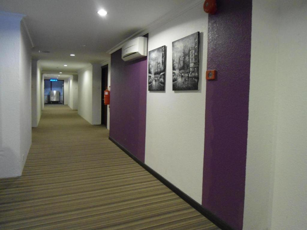Regent Hotel Bintulu Exterior foto